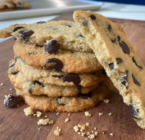 Chocolate Chip Cookies (4 pcs)