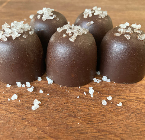 Chocolate Chip Cookie Dough Truffles (5 pcs)